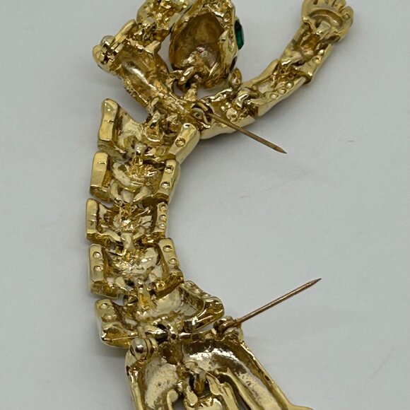 Vintage Gold-Tone Leopard Shoulder Brooch Green Rhinestone Eyes Articulated Body - Picture 7 of 16